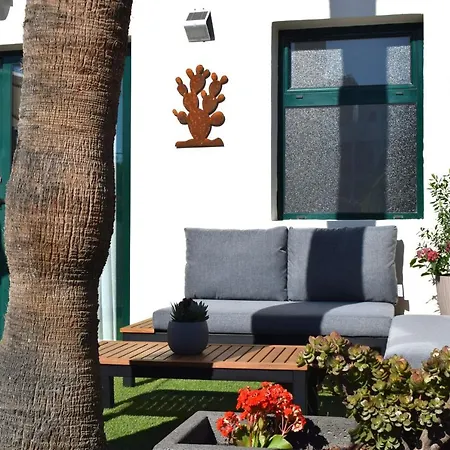 Apartament La Palmera - 2 Bedroom - Playa Roca Sea Front Access - Pool View - Free Ac - Wifi *