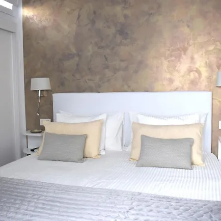 Apartament La Palmera - 2 Bedroom - Playa Roca Sea Front Access - Pool View - Free Ac - Wifi *