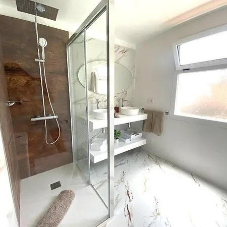 La Palmera - 2 Bedroom - Playa Roca Sea Front Access - Pool View - Free Ac - Wifi Apartament Costa Teguise