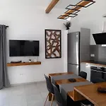 Apartamento La Palmera - 2 Bedroom - Playa Roca Sea Front Access - Pool View - Free Ac - Wifi Costa Teguise