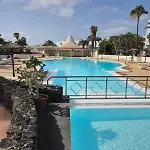 La Palmera - 2 Bedroom - Playa Roca Sea Front Access - Pool View - Free Ac - Wifi * Costa Teguise