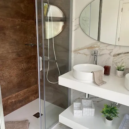 La Palmera - 2 Bedroom - Playa Roca Sea Front Access - Pool View - Free Ac - Wifi Апартаменты Коста-Тегисе