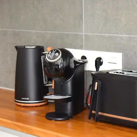 Апартаменты La Palmera - 2 Bedroom - Playa Roca Sea Front Access - Pool View - Free Ac - Wifi *