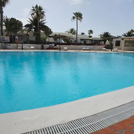 La Palmera - 2 Bedroom - Playa Roca Sea Front Access - Pool View - Free Ac - Wifi Апартаменты