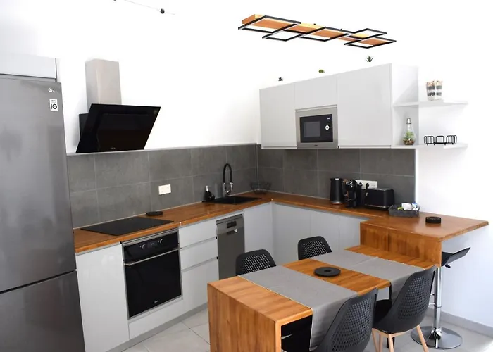 La Palmera: Beachfront With Pool View * Costa Teguise