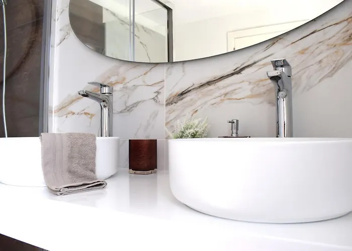 La Palmera: Beachfront With Pool View *