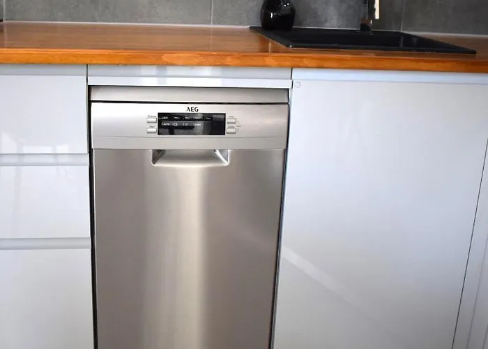 La Palmera: Beachfront With Pool View Apartment Costa Teguise